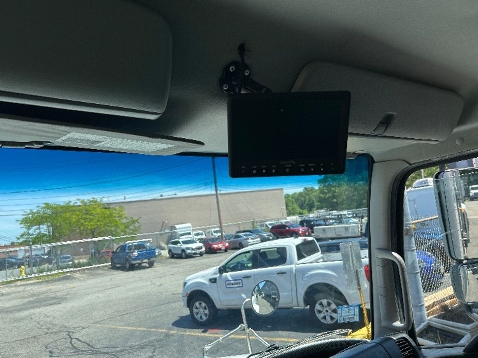 Medium Duty Box Truck-Light and Medium Duty Trucks-Hino-2019-268-Braintree-MA-160,052\n\t\tmiles-$ 53,000 - Image 27