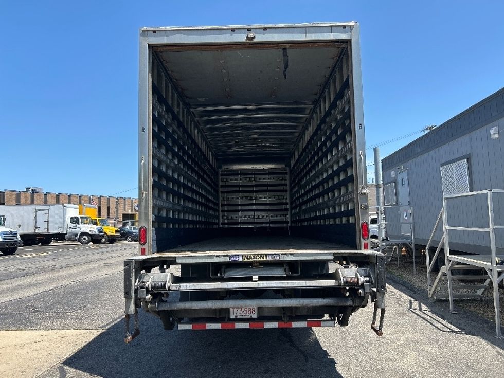 Medium Duty Box Truck-Light and Medium Duty Trucks-Hino-2019-268-Braintree-MA-160,052\n\t\tmiles-$ 53,000 - Image 8