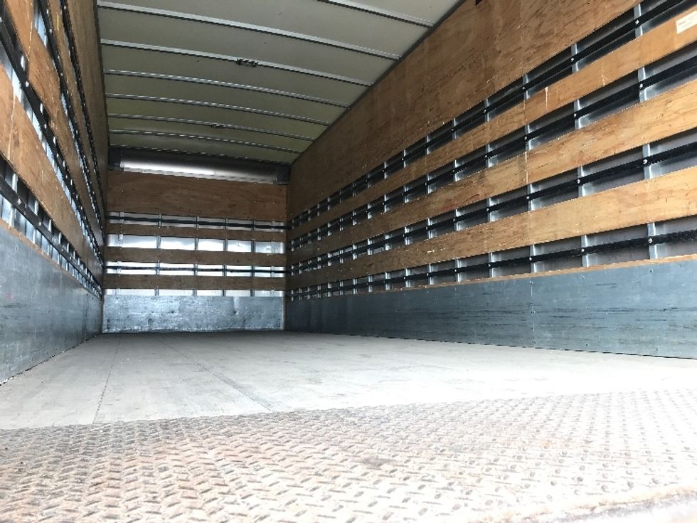 Medium Duty Box Truck-Light and Medium Duty Trucks-Hino-2019-268-Brampton-ON-228,532\n\t\tkm-$ 74,500 - Image 12