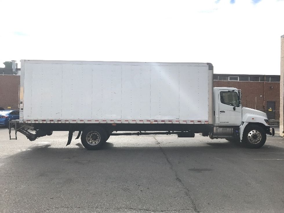 Medium Duty Box Truck-Light and Medium Duty Trucks-Hino-2019-268-Brampton-ON-228,532\n\t\tkm-$ 74,500 - Image 15