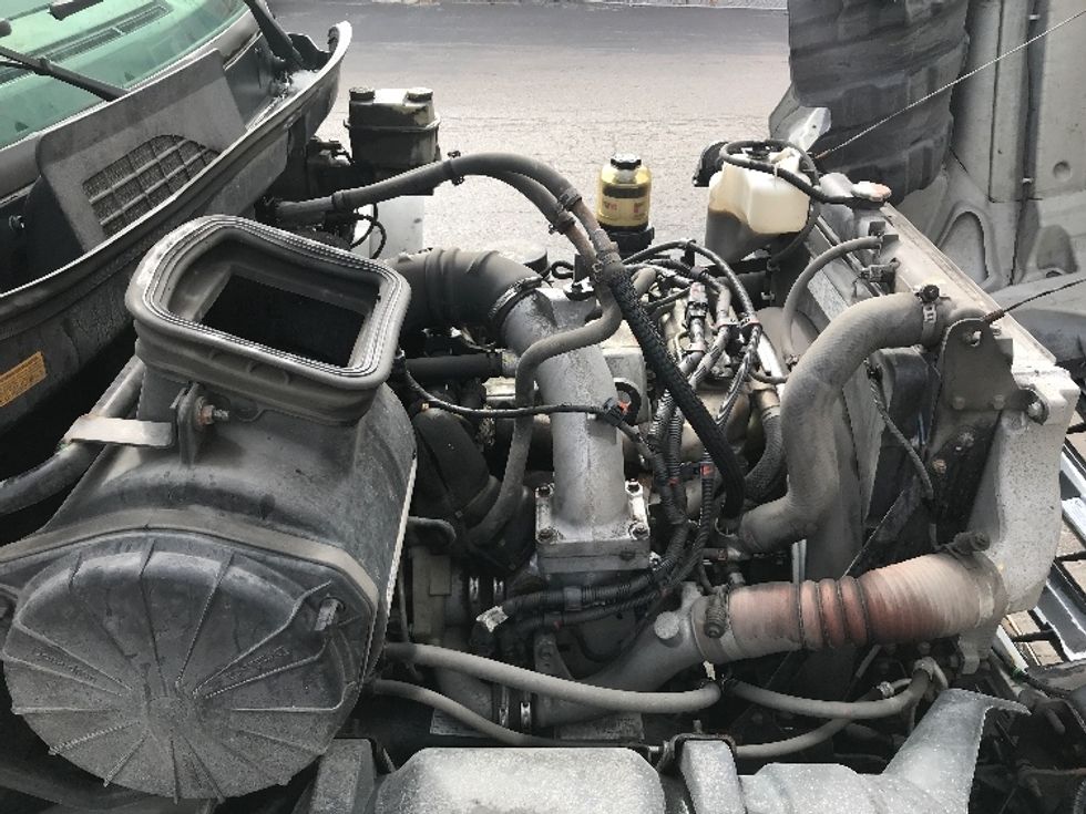 Medium Duty Box Truck-Light and Medium Duty Trucks-Hino-2019-268-Brampton-ON-228,532\n\t\tkm-$ 74,500 - Image 23