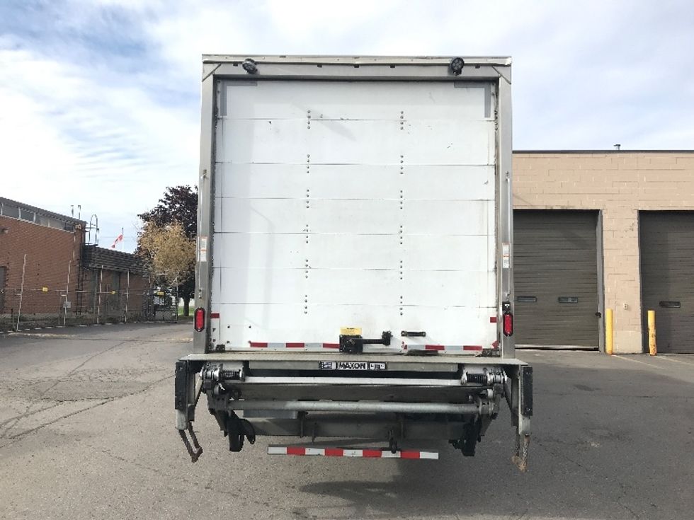 Medium Duty Box Truck-Light and Medium Duty Trucks-Hino-2019-268-Brampton-ON-228,532\n\t\tkm-$ 74,500 - Image 7