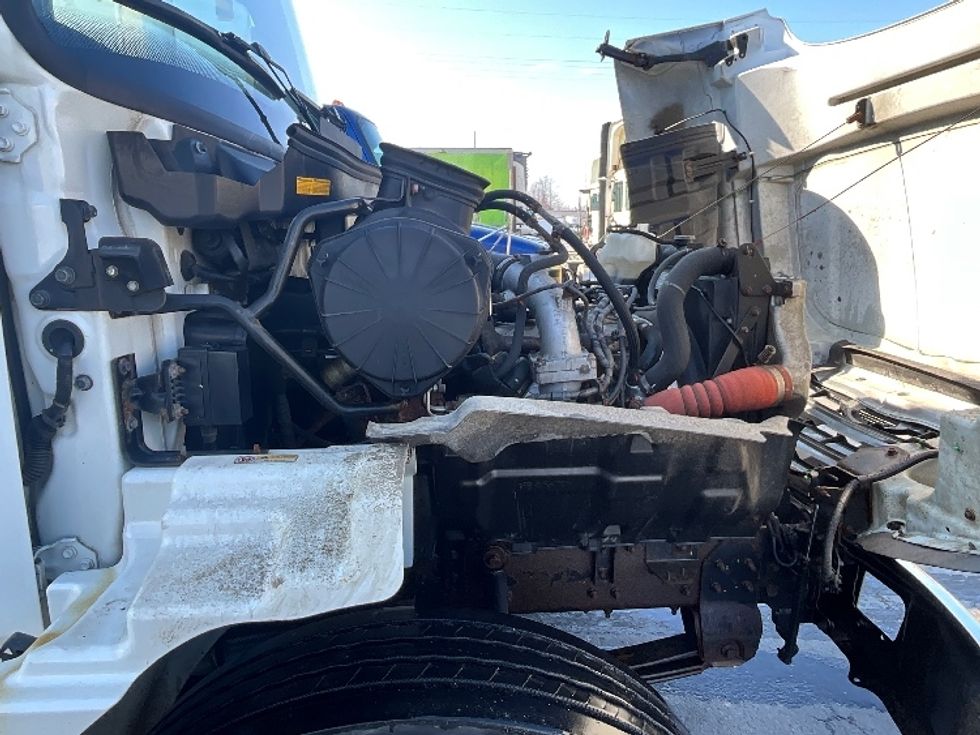 Medium Duty Box Truck-Light and Medium Duty Trucks-Hino-2019-268-Cambridge-ON-56,303\n\t\tkm-$ 80,000 - Image 22