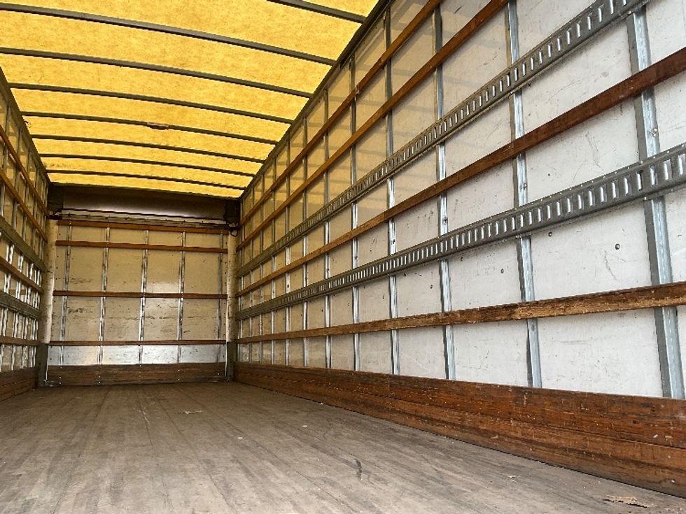 Medium Duty Box Truck-Light and Medium Duty Trucks-Hino-2019-268-Capitol Heights-MD-263,321\n\t\tmiles-$ 42,250 - Image 12