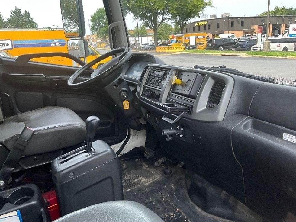 Medium Duty Box Truck-Light and Medium Duty Trucks-Hino-2019-268-Capitol Heights-MD-263,321\n\t\tmiles-$ 42,250 - Image 22