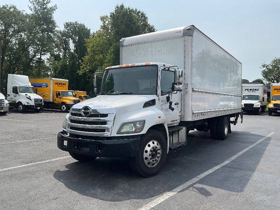 Medium Duty Box Truck-Light and Medium Duty Trucks-Hino-2019-268-Capitol Heights-MD-263,321\n\t\tmiles-$ 42,250 - Image 3