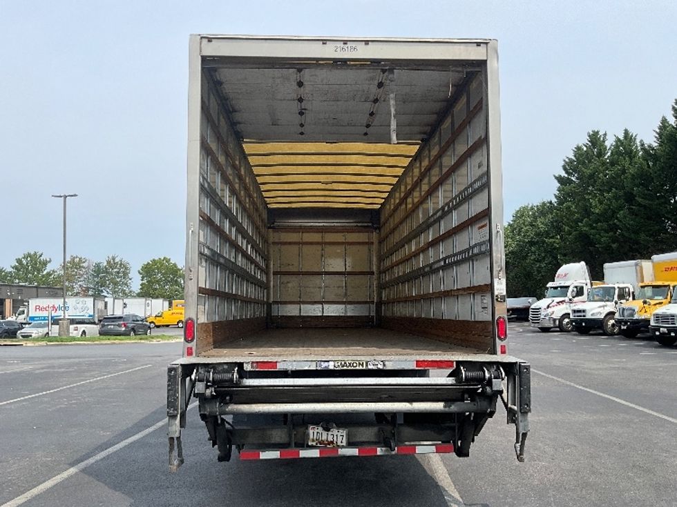 Medium Duty Box Truck-Light and Medium Duty Trucks-Hino-2019-268-Capitol Heights-MD-263,321\n\t\tmiles-$ 42,250 - Image 8