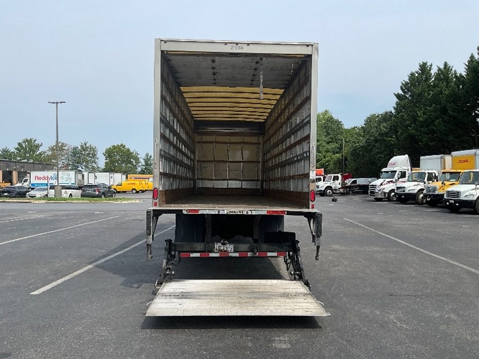 Medium Duty Box Truck-Light and Medium Duty Trucks-Hino-2019-268-Capitol Heights-MD-263,321\n\t\tmiles-$ 42,250 - Image 9