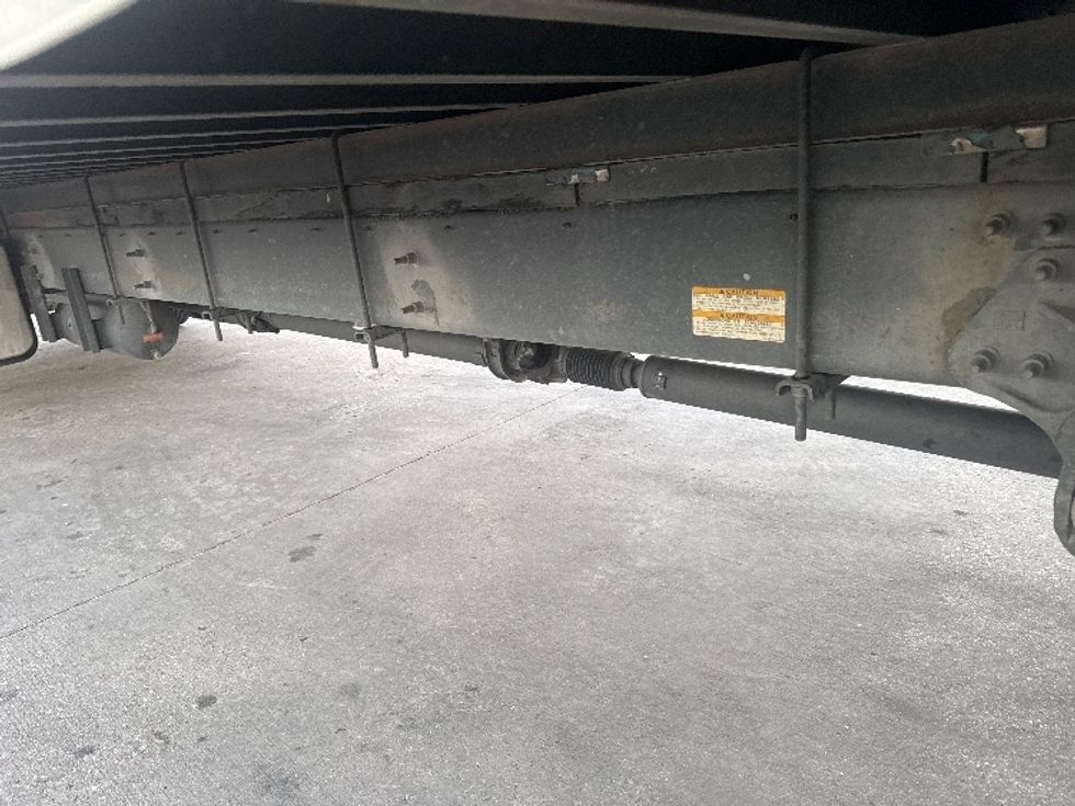 Medium Duty Box Truck-Light and Medium Duty Trucks-Hino-2019-268-Carrollton-TX-154,496\n\t\tmiles-$ 54,500 - Image 5