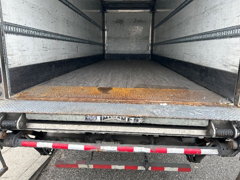 Medium Duty Box Truck-Light and Medium Duty Trucks-Hino-2019-268-Central Islip-NY-254,009\n\t\tmiles-$ 36,500 - Image 10