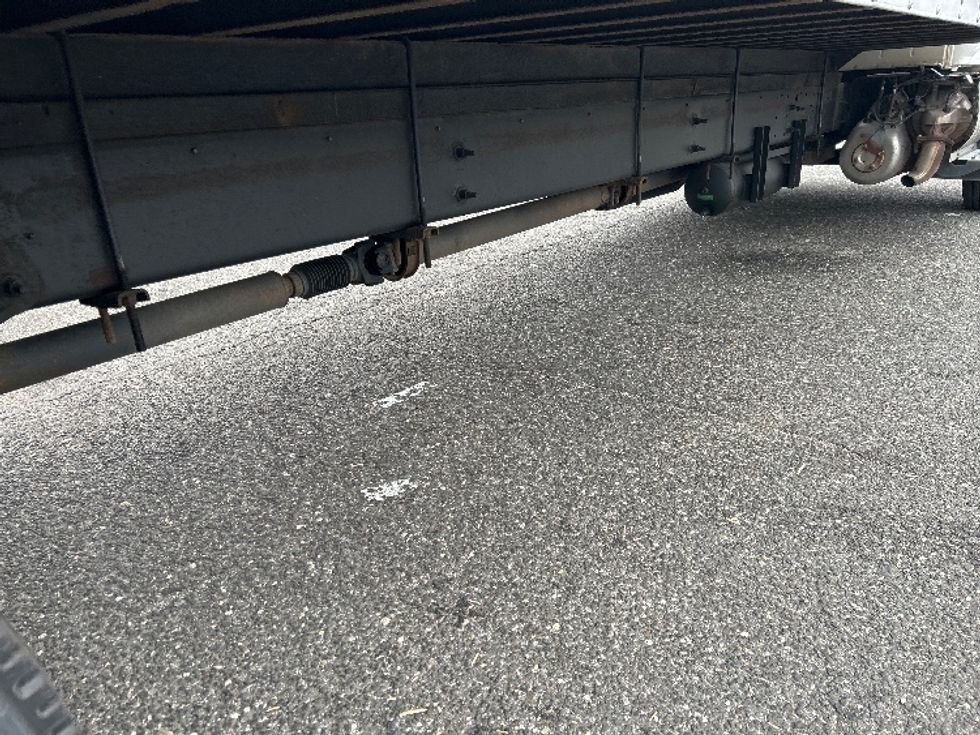 Medium Duty Box Truck-Light and Medium Duty Trucks-Hino-2019-268-Central Islip-NY-254,009\n\t\tmiles-$ 36,500 - Image 14