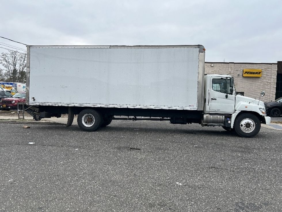 Medium Duty Box Truck-Light and Medium Duty Trucks-Hino-2019-268-Central Islip-NY-254,009\n\t\tmiles-$ 36,500 - Image 15