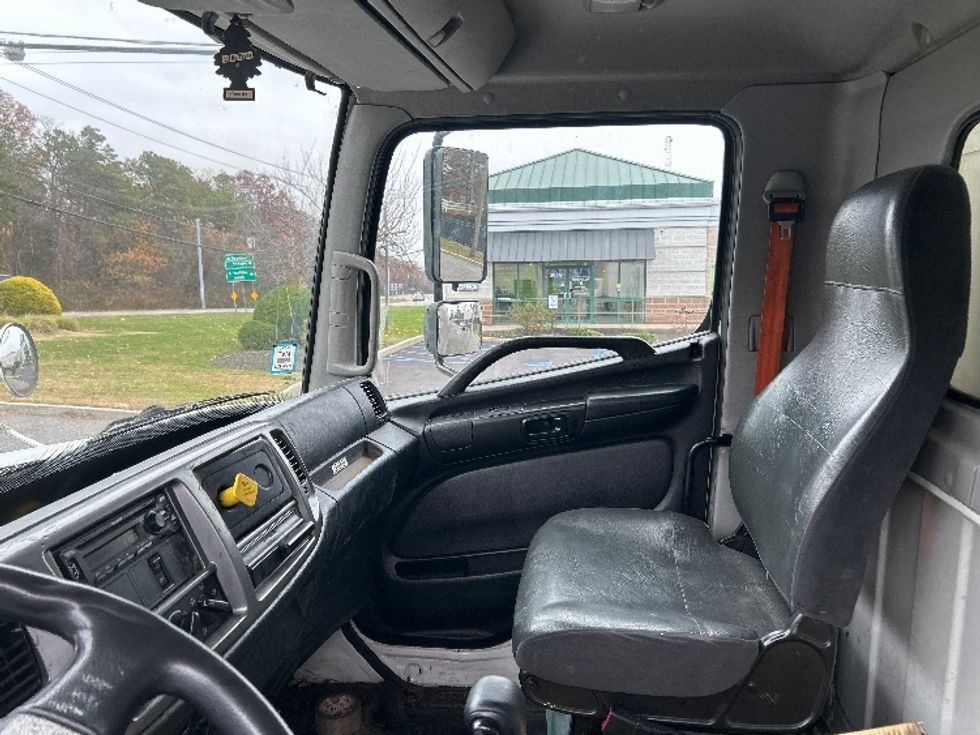 Medium Duty Box Truck-Light and Medium Duty Trucks-Hino-2019-268-Central Islip-NY-254,009\n\t\tmiles-$ 36,500 - Image 17