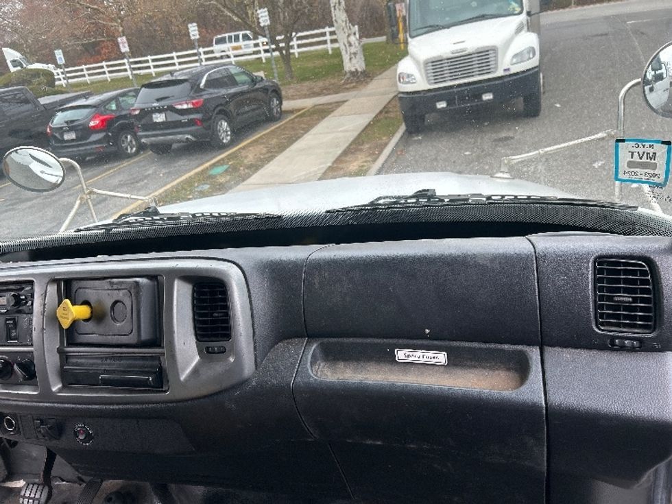 Medium Duty Box Truck-Light and Medium Duty Trucks-Hino-2019-268-Central Islip-NY-254,009\n\t\tmiles-$ 36,500 - Image 19