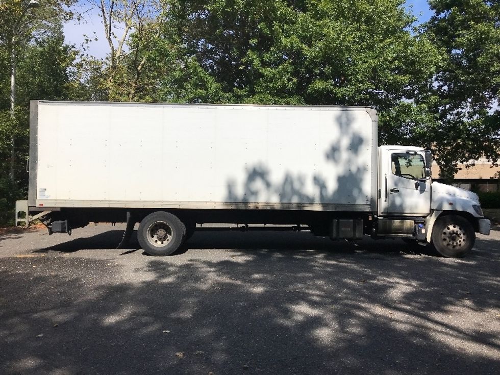 Medium Duty Box Truck-Light and Medium Duty Trucks-Hino-2019-268-Central Islip-NY-289,295\n\t\tmiles-$ 26,250 - Image 15