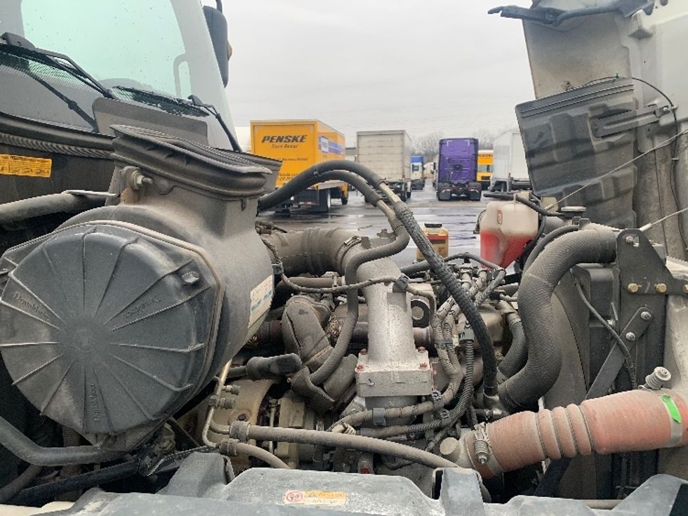 Medium Duty Box Truck-Light and Medium Duty Trucks-Hino-2019-268-Charlotte-NC-185,064\n\t\tmiles-$ 48,250 - Image 23