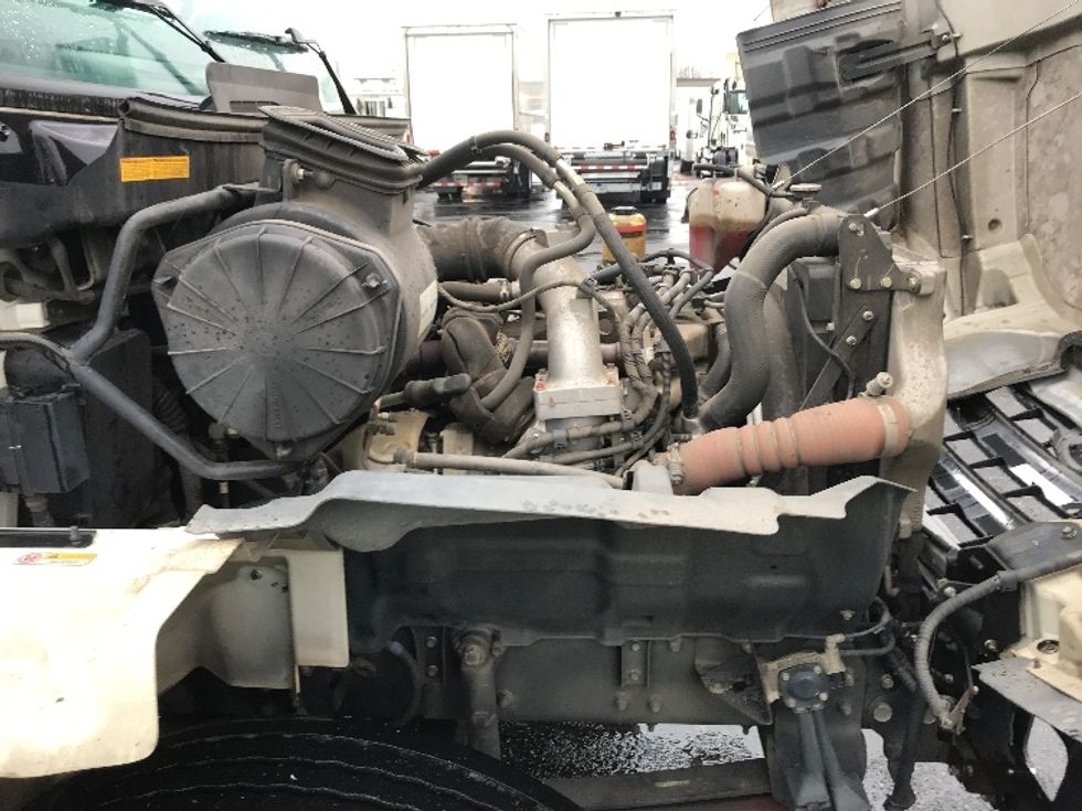 Medium Duty Box Truck-Light and Medium Duty Trucks-Hino-2019-268-Charlotte-NC-283,145\n\t\tmiles-$ 29,000 - Image 21