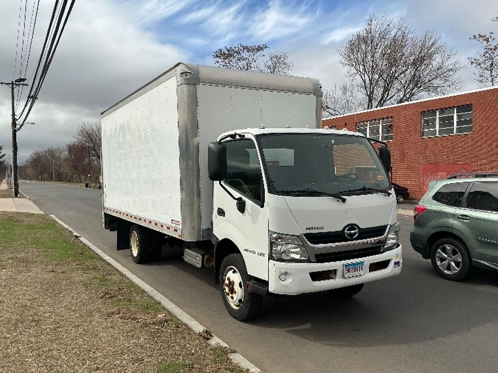 Medium Duty Box Truck-Light and Medium Duty Trucks-Hino-2019-268-Chicopee-MA-67,269\n\t\tmiles-$ 41,000 - Image 1