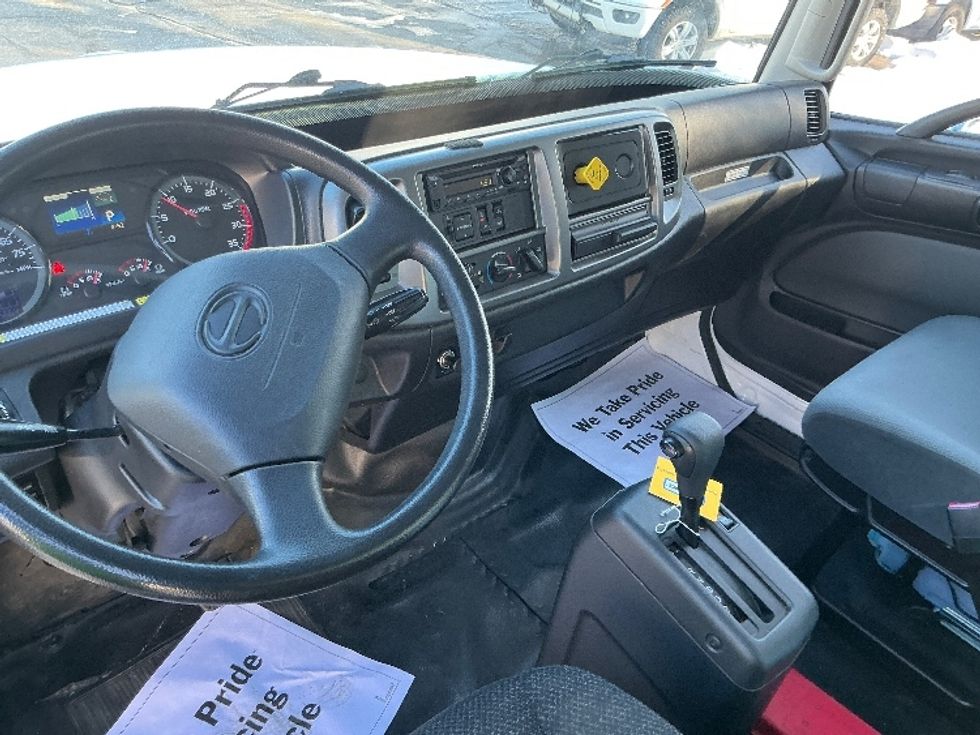 Medium Duty Box Truck-Light and Medium Duty Trucks-Hino-2019-268-Chicopee-MA-85,663\n\t\tmiles-$ 54,000 - Image 18