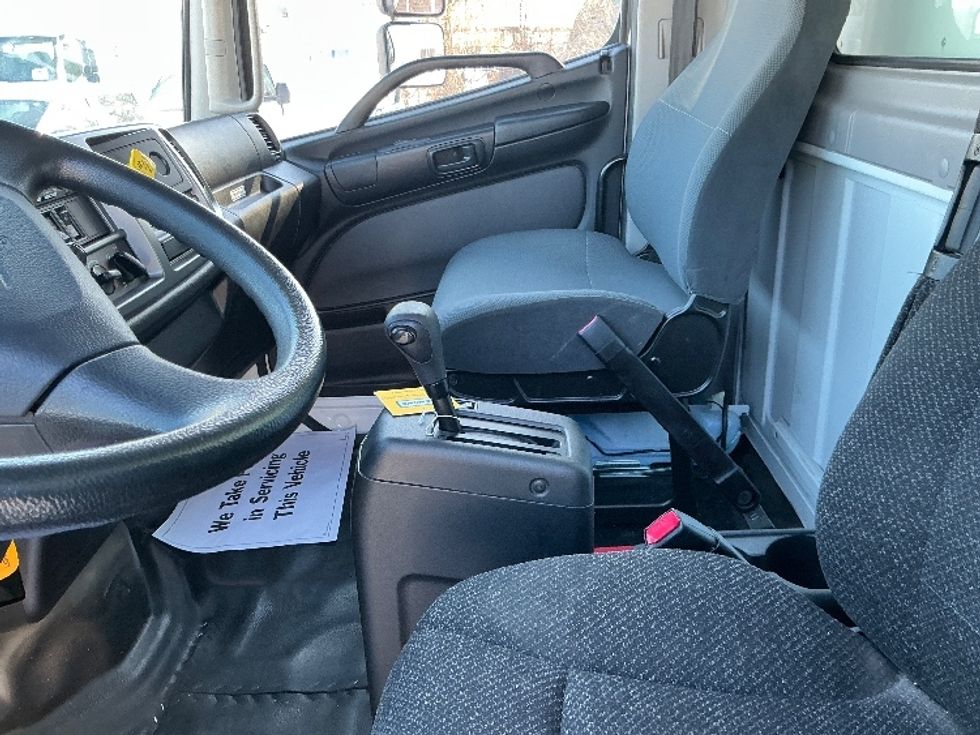 Medium Duty Box Truck-Light and Medium Duty Trucks-Hino-2019-268-Chicopee-MA-85,663\n\t\tmiles-$ 54,000 - Image 19