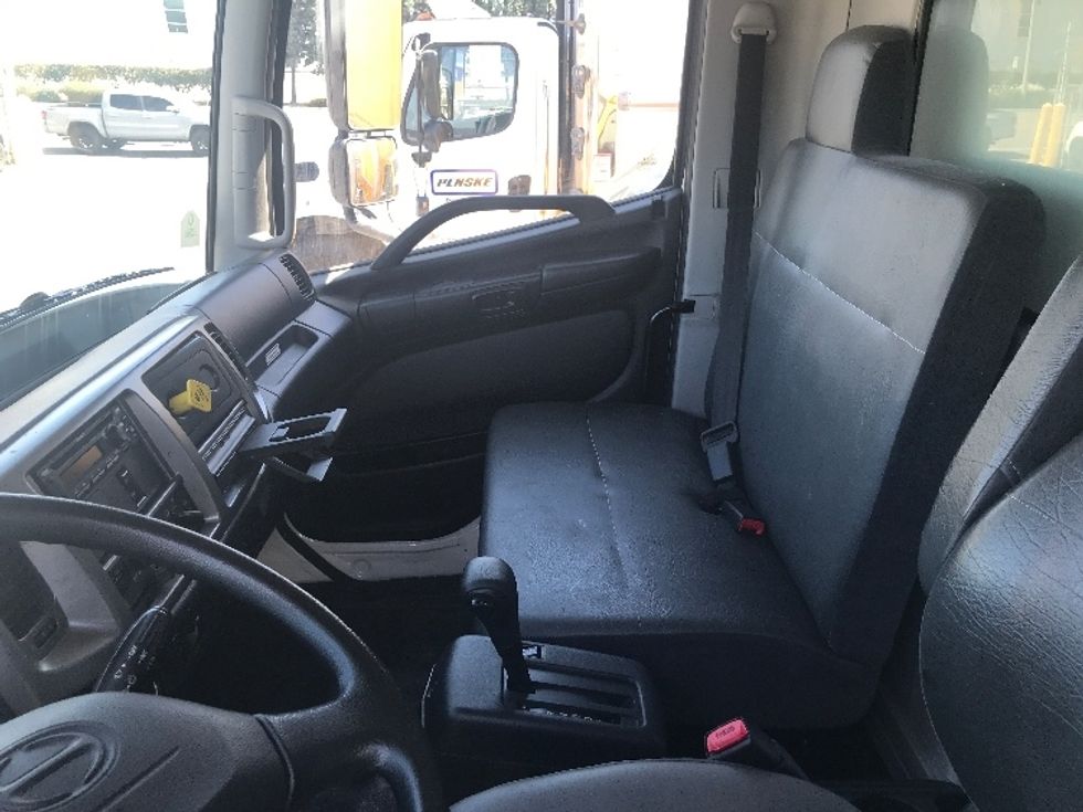 Medium Duty Box Truck-Light and Medium Duty Trucks-Hino-2019-268-City Of Industry-CA-42,393\n\t\tmiles-$ 68,000 - Image 19