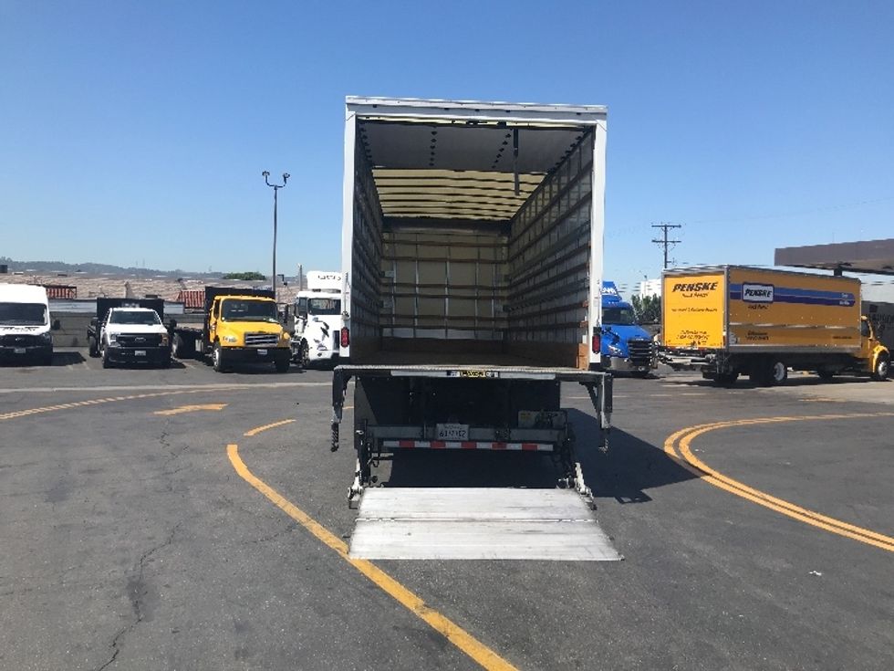 Medium Duty Box Truck-Light and Medium Duty Trucks-Hino-2019-268-City Of Industry-CA-42,393\n\t\tmiles-$ 68,000 - Image 9