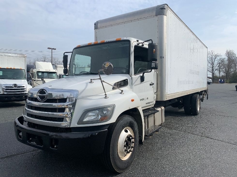 Medium Duty Box Truck-Light and Medium Duty Trucks-Hino-2019-268-Concord-NC-144,801\n\t\tmiles-$ 54,000 - Image 3
