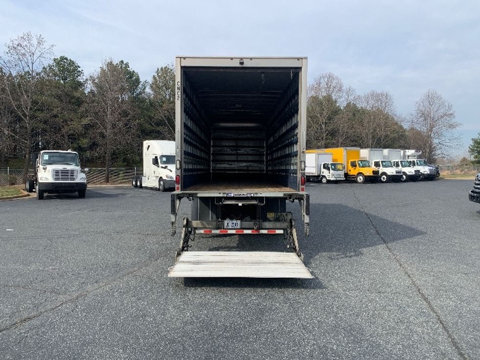 Medium Duty Box Truck-Light and Medium Duty Trucks-Hino-2019-268-Concord-NC-144,801\n\t\tmiles-$ 54,000 - Image 8