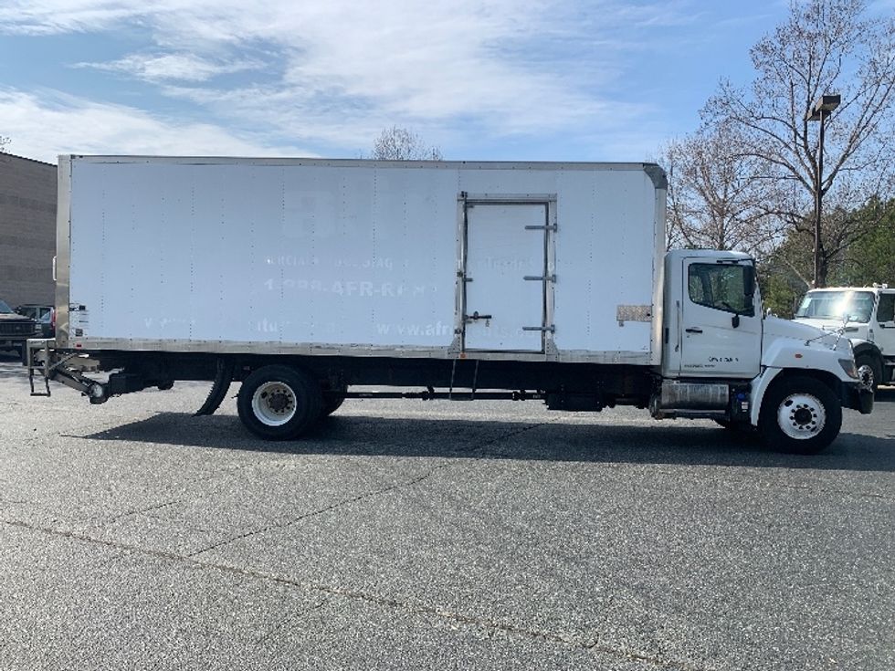 Medium Duty Box Truck-Light and Medium Duty Trucks-Hino-2019-268-Concord-NC-150,995\n\t\tmiles-$ 53,250 - Image 15