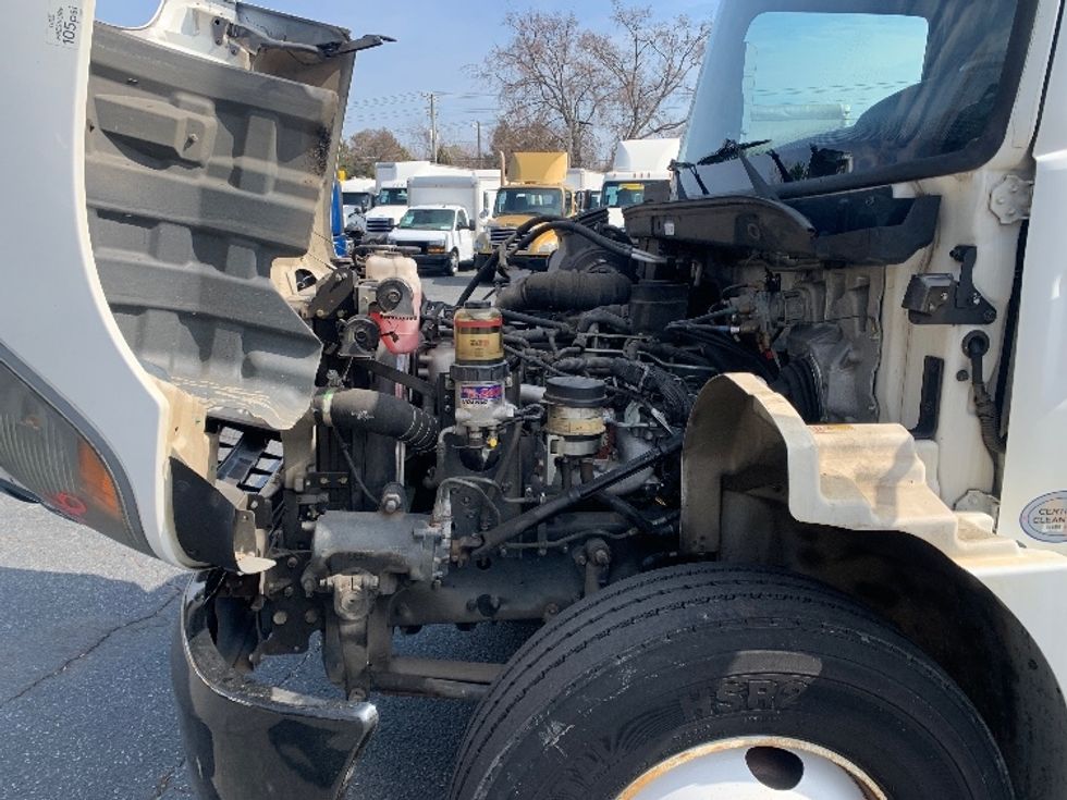 Medium Duty Box Truck-Light and Medium Duty Trucks-Hino-2019-268-Concord-NC-150,995\n\t\tmiles-$ 53,250 - Image 23