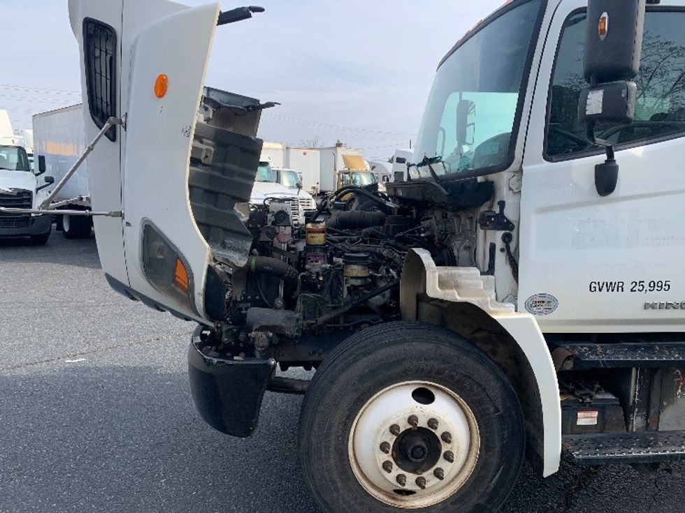 Medium Duty Box Truck-Light and Medium Duty Trucks-Hino-2019-268-Concord-NC-176,795\n\t\tmiles-$ 49,750 - Image 22