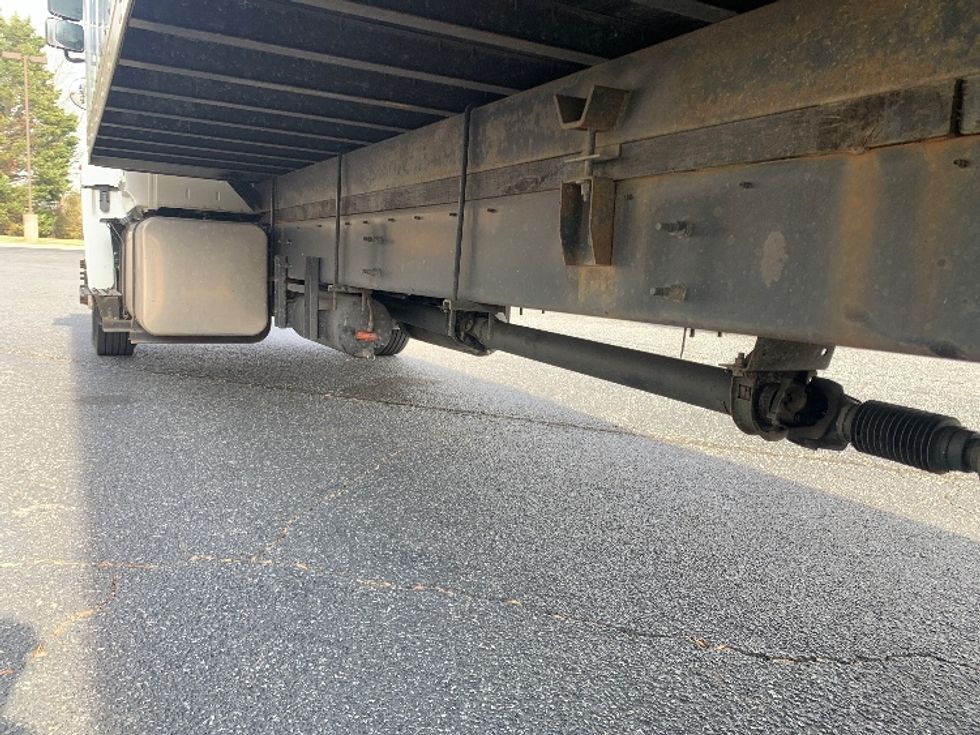 Medium Duty Box Truck-Light and Medium Duty Trucks-Hino-2019-268-Concord-NC-176,795\n\t\tmiles-$ 49,750 - Image 5