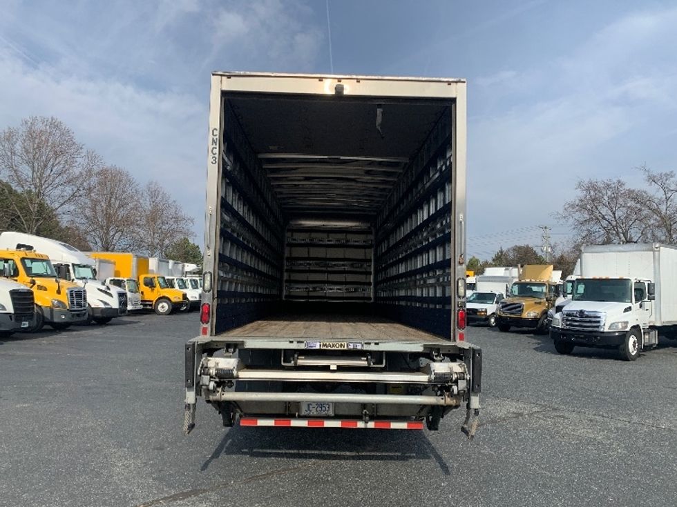 Medium Duty Box Truck-Light and Medium Duty Trucks-Hino-2019-268-Concord-NC-176,795\n\t\tmiles-$ 49,750 - Image 8