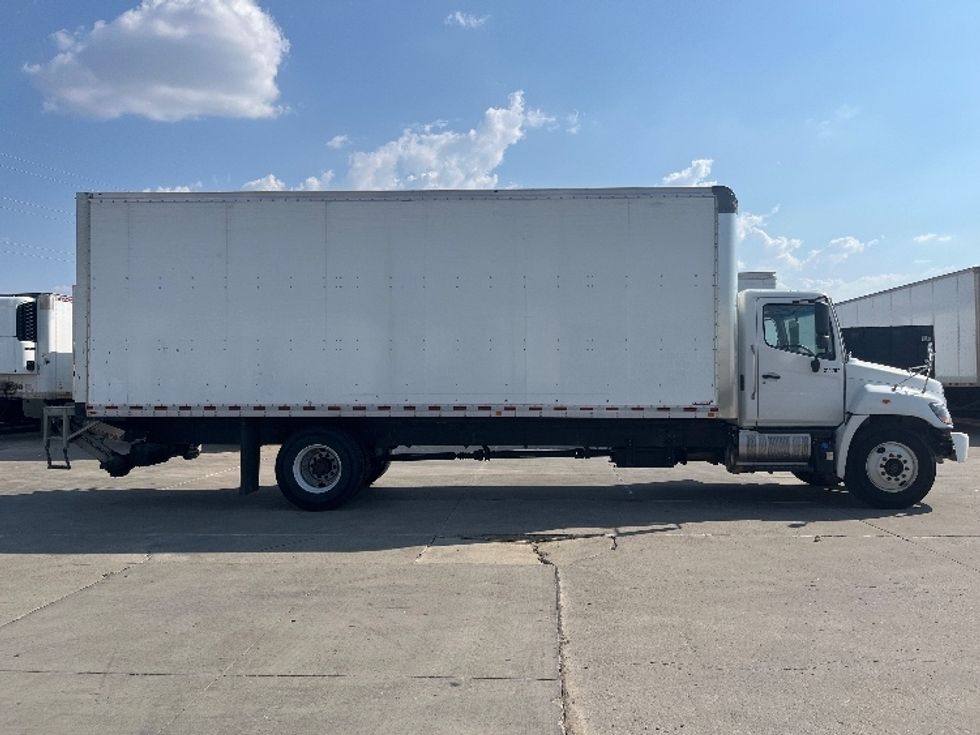 Medium Duty Box Truck-Light and Medium Duty Trucks-Hino-2019-268-Dallas-TX-175,890\n\t\tmiles-$ 51,250 - Image 15