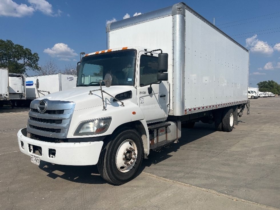 Medium Duty Box Truck-Light and Medium Duty Trucks-Hino-2019-268-Dallas-TX-175,890\n\t\tmiles-$ 51,250 - Image 3