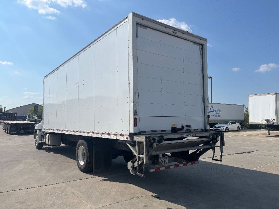 Medium Duty Box Truck-Light and Medium Duty Trucks-Hino-2019-268-Dallas-TX-175,890\n\t\tmiles-$ 51,250 - Image 6