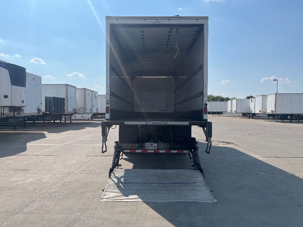 Medium Duty Box Truck-Light and Medium Duty Trucks-Hino-2019-268-Dallas-TX-175,890\n\t\tmiles-$ 51,250 - Image 9