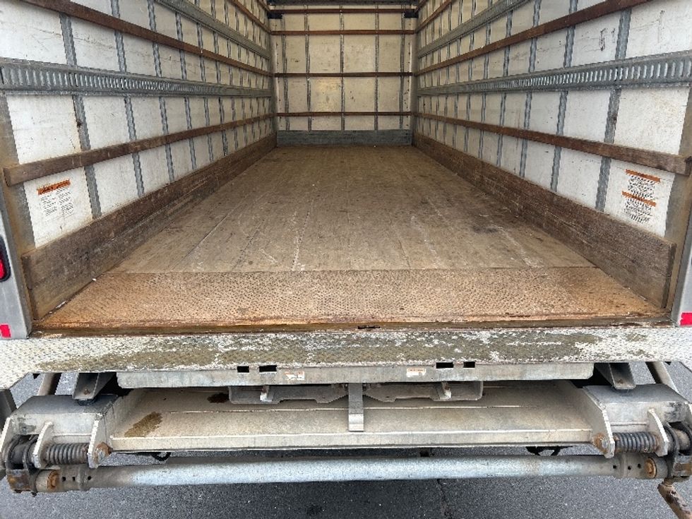 Medium Duty Box Truck-Light and Medium Duty Trucks-Hino-2019-268-Dartmouth-NS-284,960\n\t\tkm-$ 51,500 - Image 10