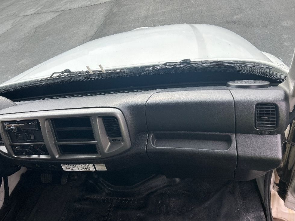 Medium Duty Box Truck-Light and Medium Duty Trucks-Hino-2019-268-Dartmouth-NS-284,960\n\t\tkm-$ 51,500 - Image 21