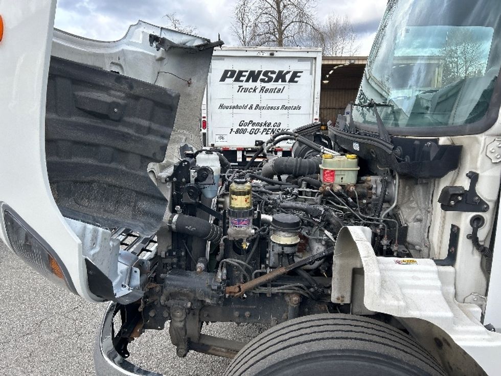 Medium Duty Box Truck-Light and Medium Duty Trucks-Hino-2019-268-Delta-BC-124,136\n\t\tkm-$ 69,000 - Image 24