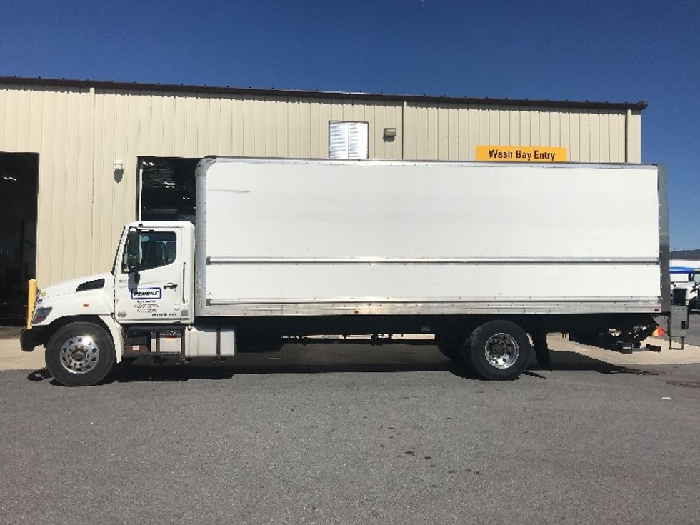 Medium Duty Box Truck-Light and Medium Duty Trucks-Hino-2019-268-Duncansville-PA-159,377\n\t\tmiles-$ 57,250 - Image 4