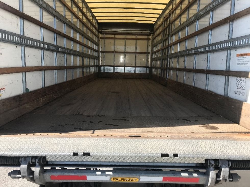 Medium Duty Box Truck-Light and Medium Duty Trucks-Hino-2019-268-Duncansville-PA-159,377\n\t\tmiles-$ 57,250 - Image 9