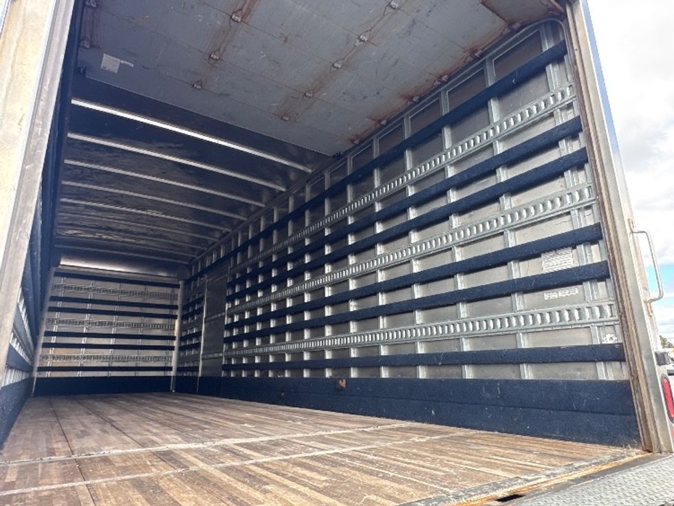 Medium Duty Box Truck-Light and Medium Duty Trucks-Hino-2019-268-East Chicago-IN-200,296\n\t\tmiles-$ 43,750 - Image 12