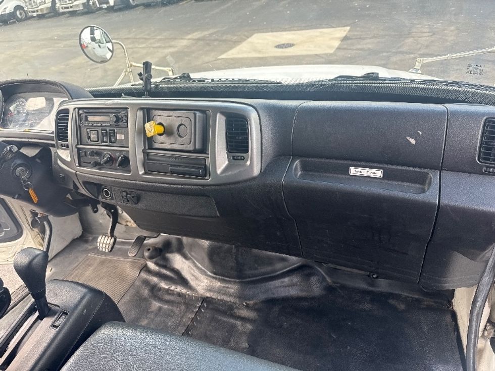 Medium Duty Box Truck-Light and Medium Duty Trucks-Hino-2019-268-East Chicago-IN-200,296\n\t\tmiles-$ 43,750 - Image 21