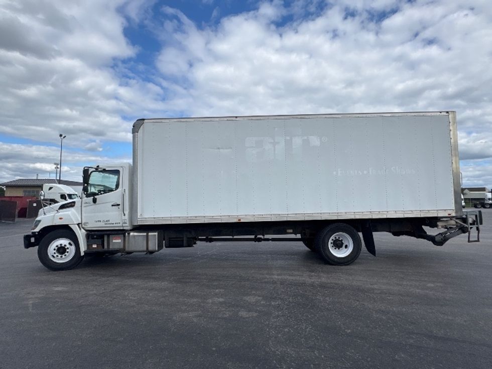 Medium Duty Box Truck-Light and Medium Duty Trucks-Hino-2019-268-East Chicago-IN-200,296\n\t\tmiles-$ 43,750 - Image 4