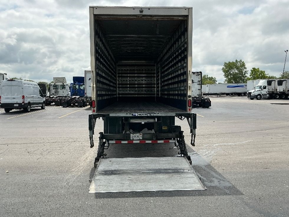 Medium Duty Box Truck-Light and Medium Duty Trucks-Hino-2019-268-East Chicago-IN-200,296\n\t\tmiles-$ 43,750 - Image 9