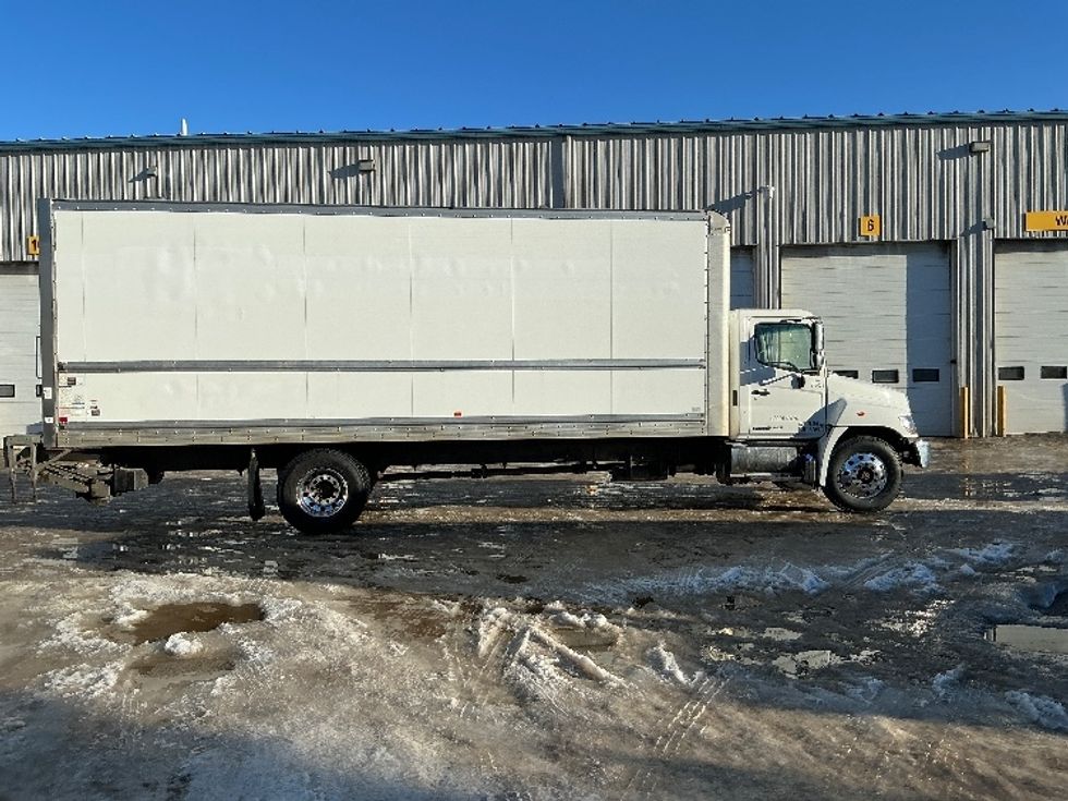 Medium Duty Box Truck-Light and Medium Duty Trucks-Hino-2019-268-Edmonton-AB-295,569\n\t\tkm-$ 66,750 - Image 12