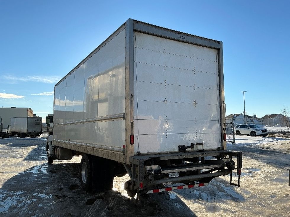 Medium Duty Box Truck-Light and Medium Duty Trucks-Hino-2019-268-Edmonton-AB-295,569\n\t\tkm-$ 66,750 - Image 6