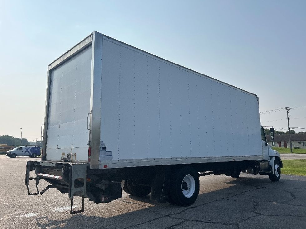 Medium Duty Box Truck-Light and Medium Duty Trucks-Hino-2019-268-Elkhart-IN-204,386\n\t\tmiles-$ 46,500 - Image 13