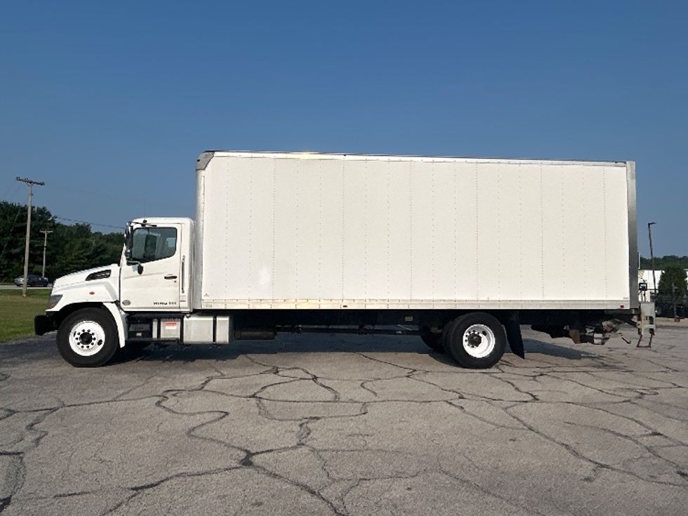 Medium Duty Box Truck-Light and Medium Duty Trucks-Hino-2019-268-Elkhart-IN-204,386\n\t\tmiles-$ 46,500 - Image 4